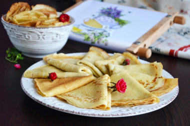 Lace pancakes on yolks