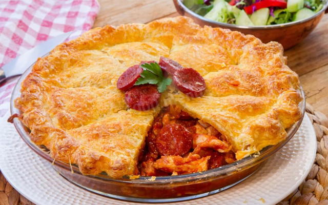 Mexican chicken pie with salsa sauce