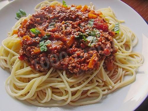 Bolognese meat stew for spaghetti and other pasta
