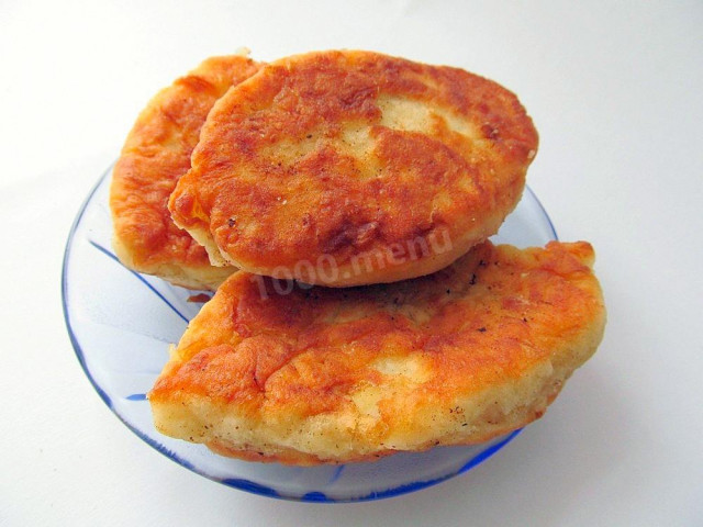 Pies with milk in a frying pan with any filling