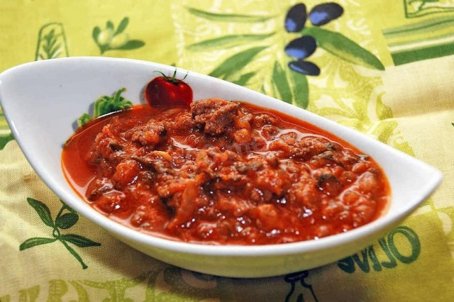 Tomato bolognese sauce