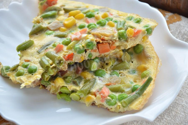 Omelet with Italian vegetable mixture