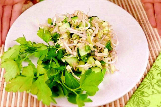Sprouted masha salad in Korean
