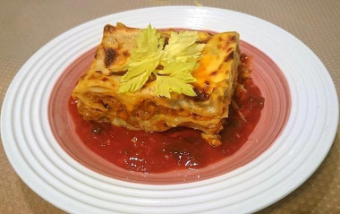 Lasagna with meat in sauce