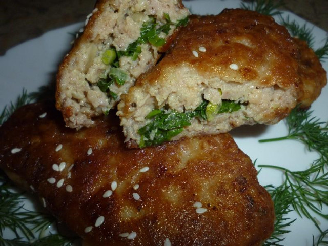 Cutlets with wild cherry and parsley