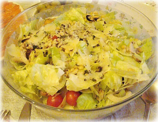 Seafood salad with lime sauce