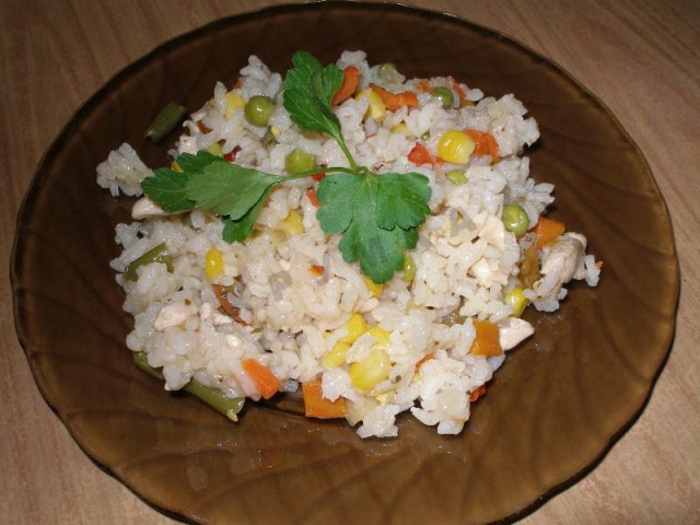 Risotto with chicken and frozen vegetables