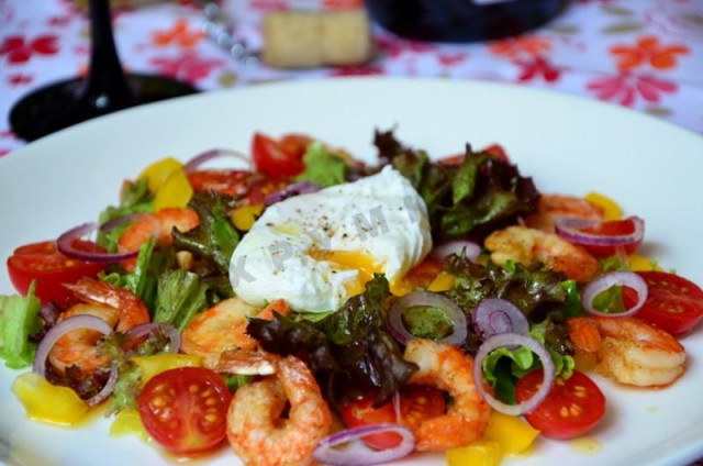 Salad with cherry shrimp and egg poached meat