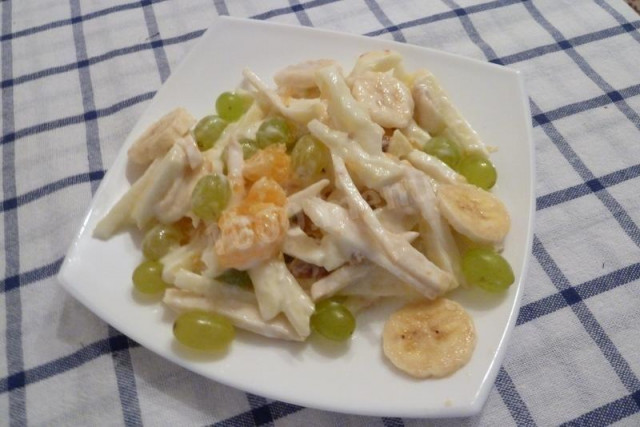 Brazilian apple salad, banana