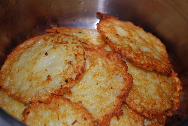 Potato pancakes without eggs