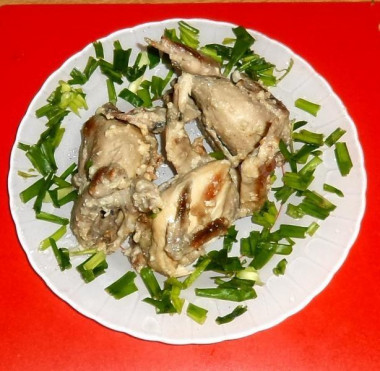 Quails stewed in mayonnaise sauce