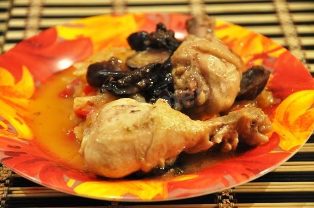 Chicken with prunes stewed