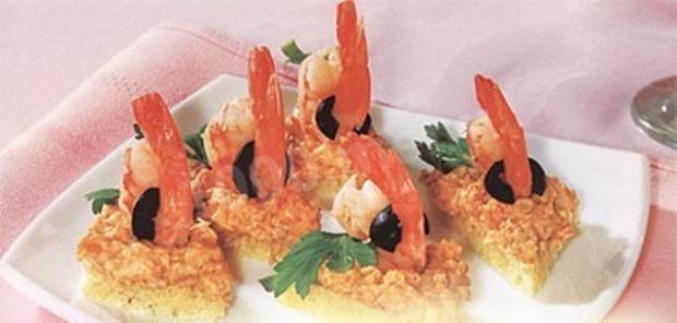 Shrimp canapes on skewers