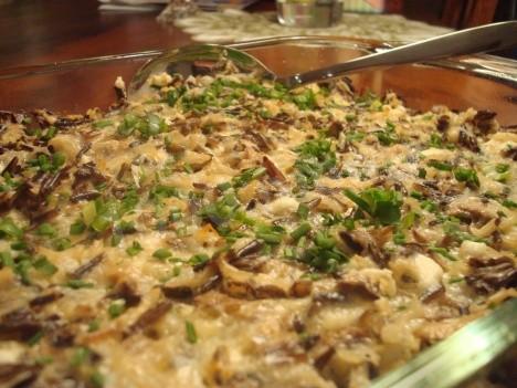 Scrambled eggs with wild rice and mushrooms