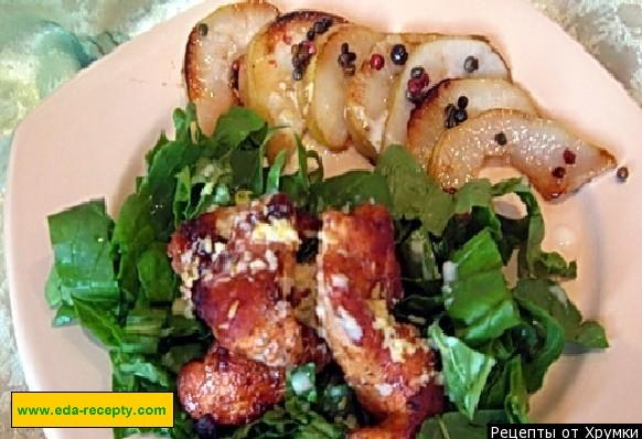 Chicken breasts with pear carpaccio with sauce