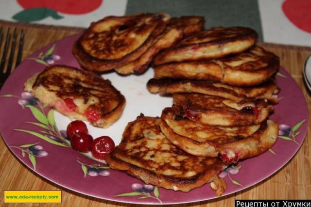 Cottage cheese pancakes with cherries and chocolate