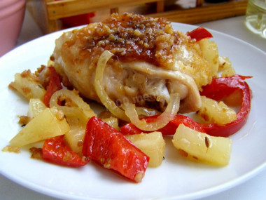 Hams in breaded with pineapple and onion side dish