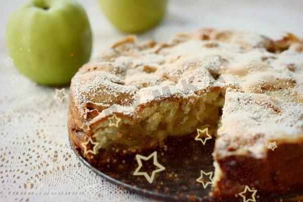 Apple pie with cinnamon in a frying pan