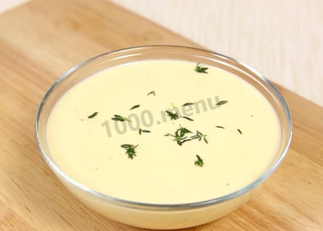 Cream cheese sauce with parmesan and flour