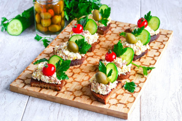 Cod liver sandwiches are simple and festive