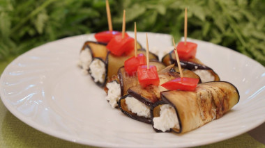 Eggplant rolls with cottage cheese filling