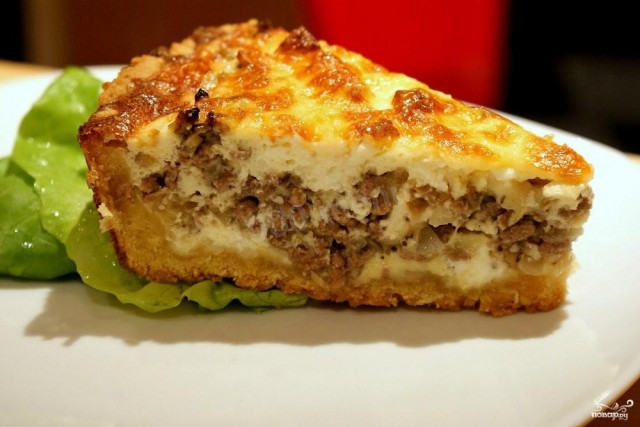 Aspic pie with oatmeal and mayonnaise with minced meat