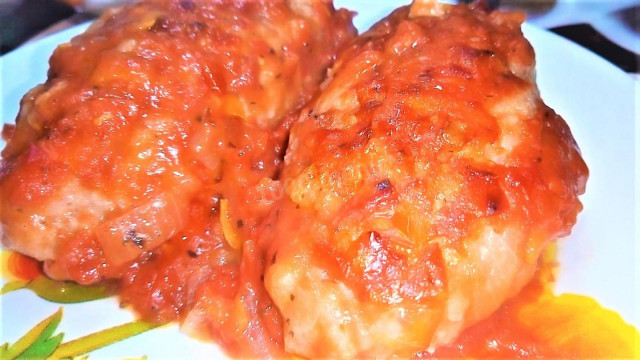 Lazy cabbage rolls in tomato juice