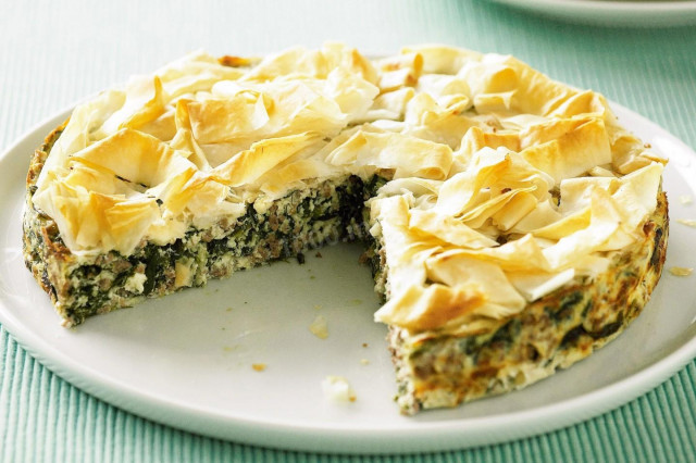 Cheese pie with spinach and meat