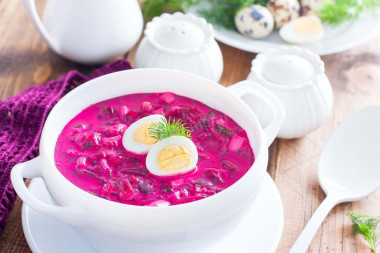 Beetroot on kefir classic cold soup