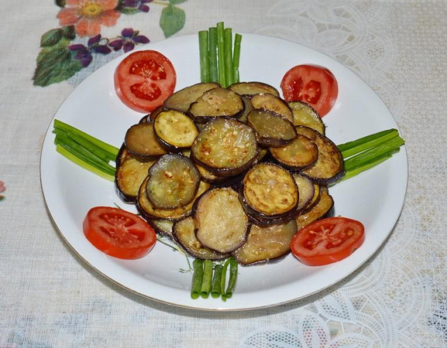 Appetizer spicy eggplant with garlic
