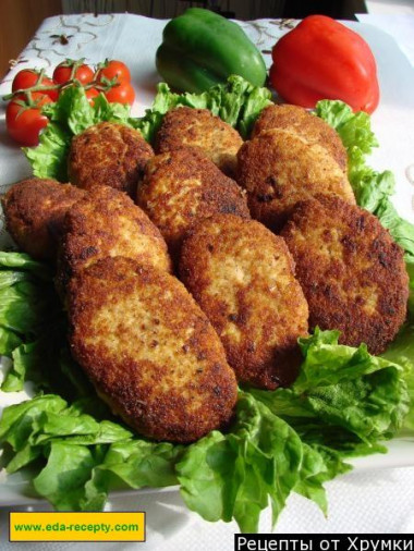 Chicken cutlets with mushrooms
