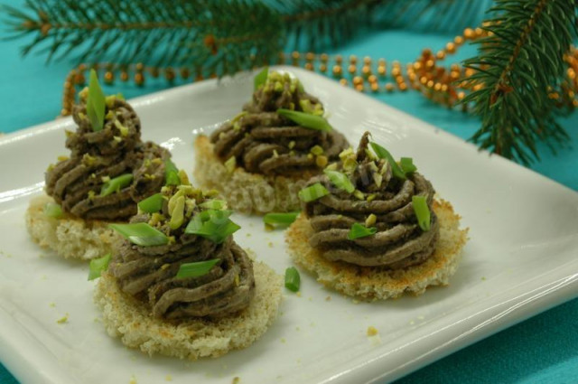 Liver pate Christmas trees appetizer