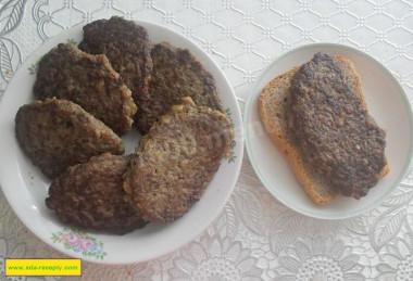 Pork liver cutlets with starch and rice