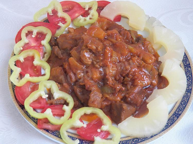 Meat in sweet and sour sauce