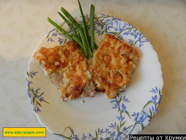 Meat in the oven with cheese