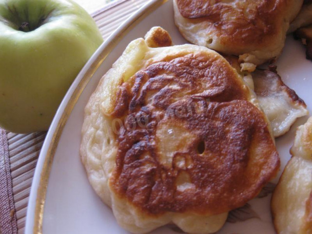 Apple pancakes on sour cream