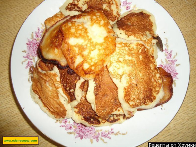 Pancakes on kefir are fluffy