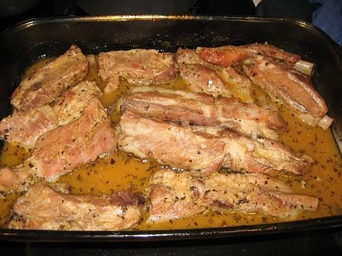 Steamed pork ribs with soybeans