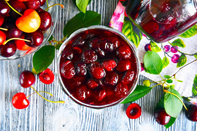 Seedless cherry jam for winter