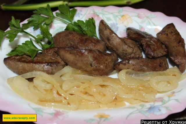 Chicken liver with onions and white wine