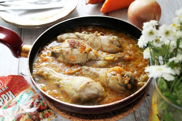 Chicken with carrots and onions stewed