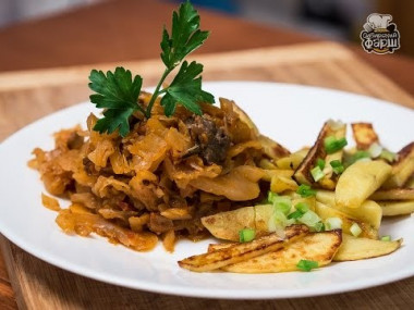 Stewed cabbage with beef