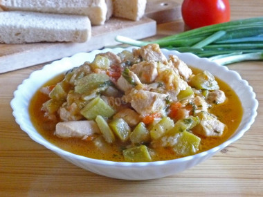 Chicken stewed with zucchini and saute tomatoes