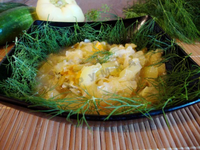 Stewed cabbage with zucchini in a slow cooker