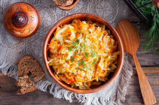 Stewed cabbage in Czech