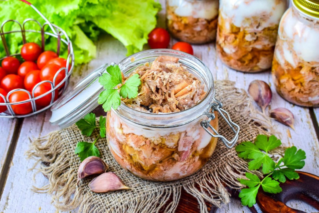 Stewed pork in a slow cooker