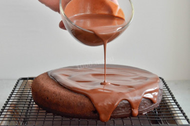 Chocolate cocoa cake icing