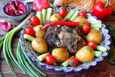 Cauldron kebab with Uzbek lamb potatoes