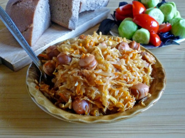 Cabbage with sausages in a slow cooker