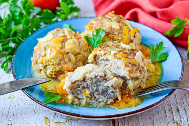 Lazy cabbage rolls in a slow cooker with cabbage rice and minced meat